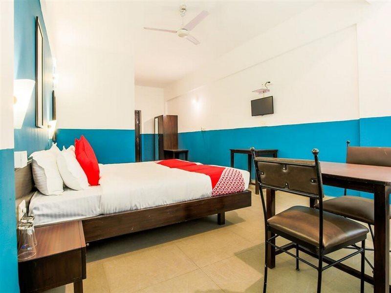 Oyo Flagship Paradise Inn Near Immaculate Conception Church Panaji Bagian luar foto